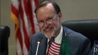 مسئول إفريقيا بالخارجية الأمريكية يبدأ جولة تشمل 5 دول