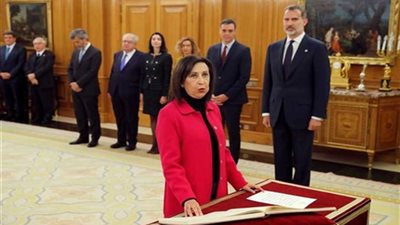 حكومة إسبانيا تؤدي اليمين