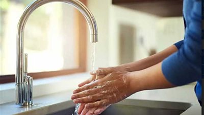 ٦ أخطاء ترتكبها عند غسل اليدين