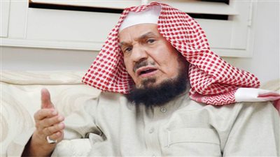 الشيخ عبد الله المنيع: القتل تعزيرا عقوبة من يتعمد نقل كورونا 