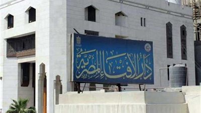 تعرف على حكم تجسس الزوج على زوجته أو العكس