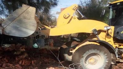 حملة مكبرة لإزالة التعديات على الأراضي الزراعية بالبحيرة (صور)