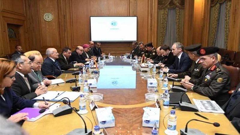 العصار يبحث موضوعات