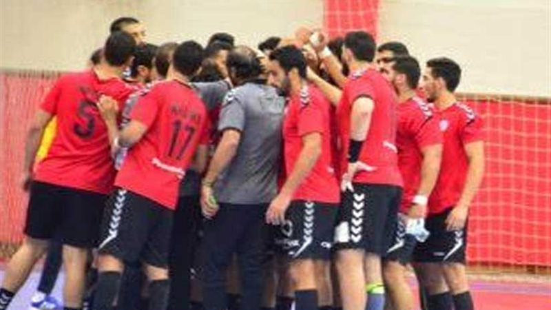 رجال منتخب اليد يغادر