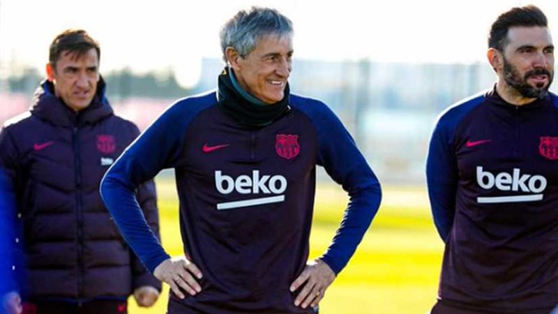 قبل تقديمه لوسائل