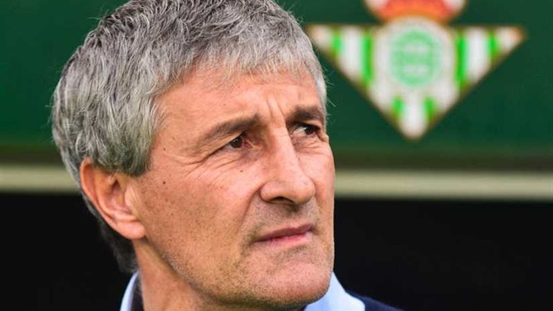 سيتين يوقع عقود تدريب