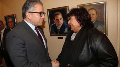 وزيرا الثقافة والسياحة يبحثان ترتيبات مهرجان دندرة بقنا