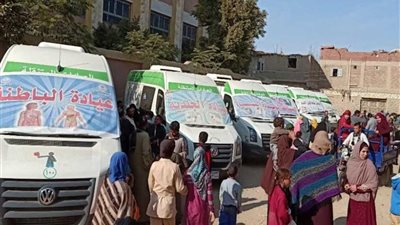 الكشف على 1934 مواطنًا خلال قافلة طبية بالعدوة