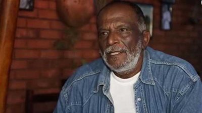 تدهور الحالة الصحية للفنان إبراهيم فرح الشهير بـ