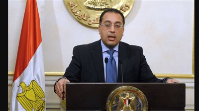 مدبولي: حظر حركة المواطنين وإيقاف وسائل النقل من 7 مساء حتى 6 صباحا وتعليق الدراسة أسبوعين آخرين