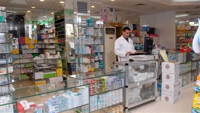 رئيس الوزراء: إغلاق كافة المحال التجارية والحرفية من 5م وحتى 6ص ماعدا المخابز والبقالة والصيدليات