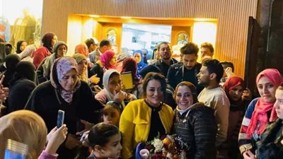 رندا البحيري في حملة خيرية بدمياط لمساعدة الأسر البسيطة