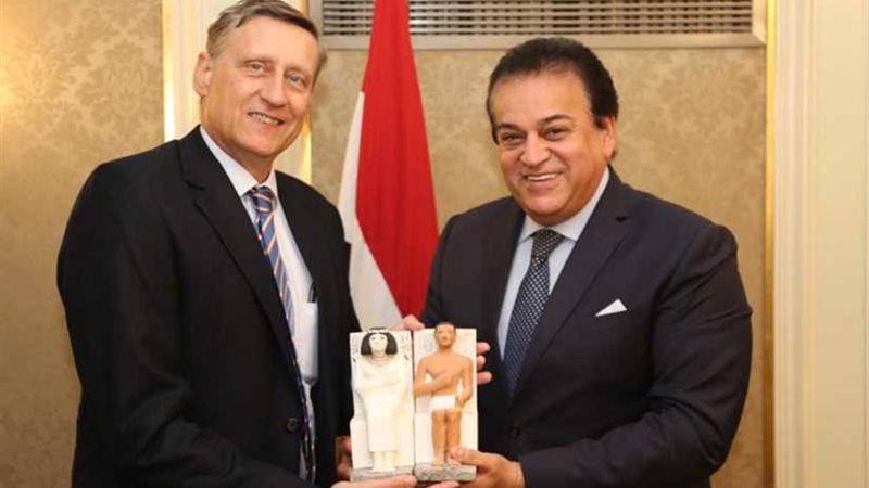 وزير التعليم العالى