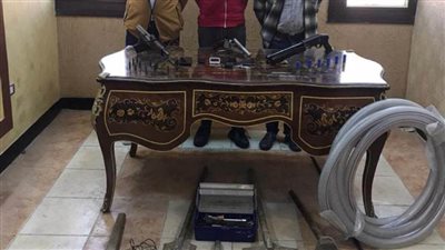 القبض على سارقي خطوط أنابيب البترول ببنها