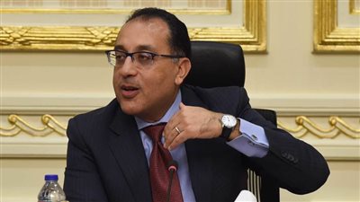 مدبولي يتواصل مع المحافظين للاطمئنان على توافر السلع الغذائية والأدوية