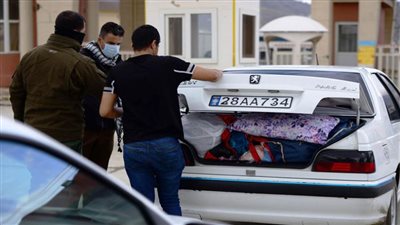 إيران تحظر السفر بين مدنها لمحاصرة كورونا