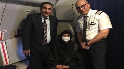 العناية الإلهية تنقذ راكبة على متن طائرة مصر للطيران