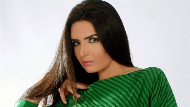 الفنانة ياسمين الجيلاني