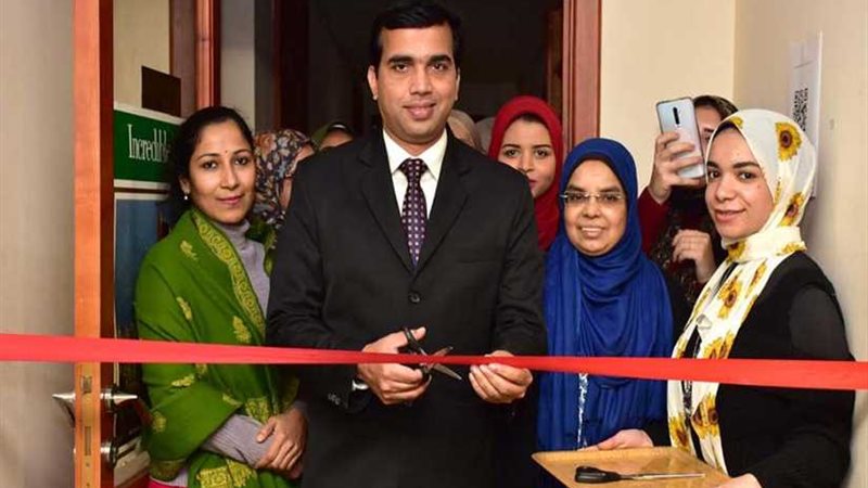 الثقافي الهندي يحتفل