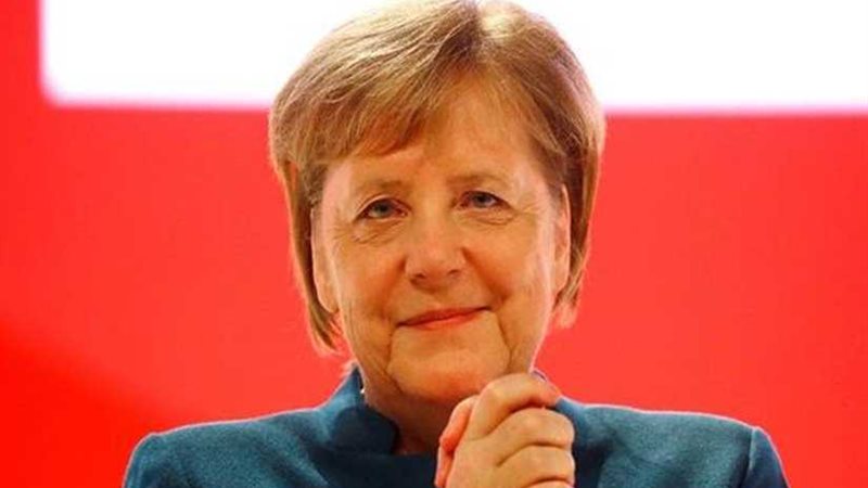 ميركل ترحب بمشاركة