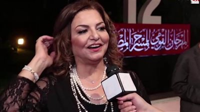 الفنانة عزة لبيب: الدراما عالجت بعض نماذج الأم بشكل 