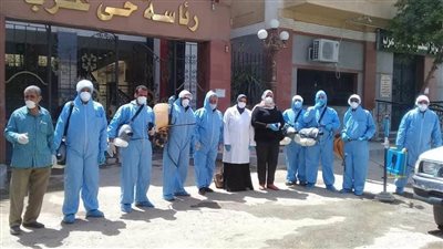   سوهاج تواصل حملات التطهير والتعقيم وضبط المخالفين لقرار الحظر 