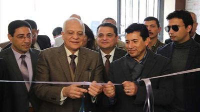 وزير الرياضة ومحافظ الجيزة يفتتحان تطوير مركز شباب السعودية بالعياط