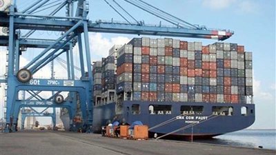 تداول 522 شاحنة بضائع عامة بموانئ البحر الأحمر