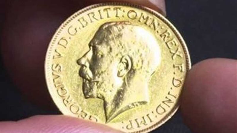 بيع عملة ذهبية بريطانية