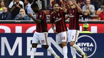 ميلان يفوز على أودينيزى 3 - 2 بالدوري الإيطالي