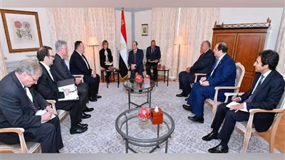 موجز الرابعة.. الرئيس السيسي لوزير خارجية أمريكا: لا سبيل لتسوية الأزمة الليبية إلا من خلال حل شامل