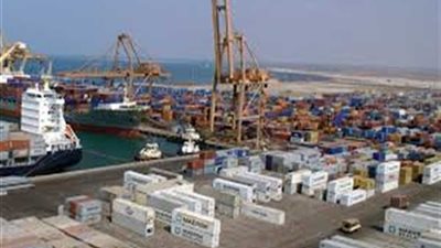 تداول 553 شاحنة بضائع عامة في موانىء البحر الأحمر