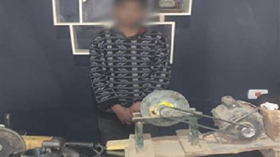 الشرطة تداهم ورشة لتصنيع الأسلحة بسوهاج