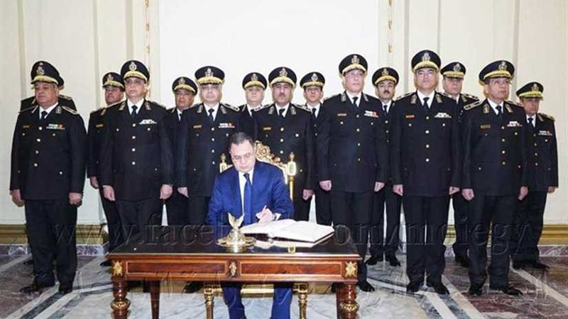 وزير الداخلية والمجلس