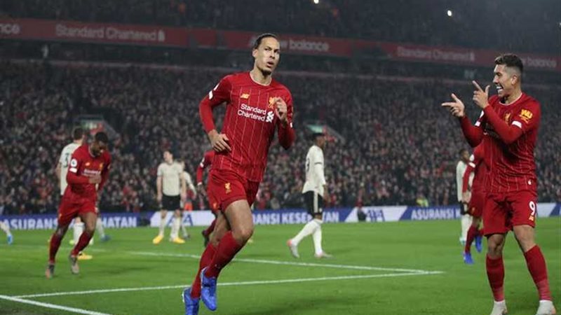 هدف «فان دايك » يمنح