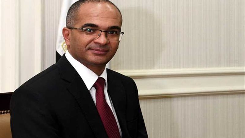 إسماعيل يبحث مع ممثلي