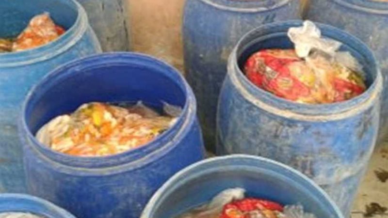 ضبط 3 أطنان مخللات