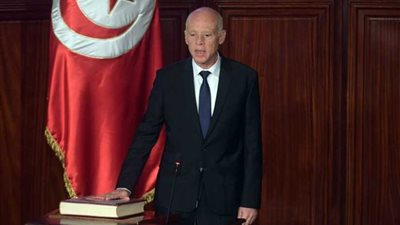 الرئيس التونسي يكلف إلياس فخفاخ بتشكيل الحكومة