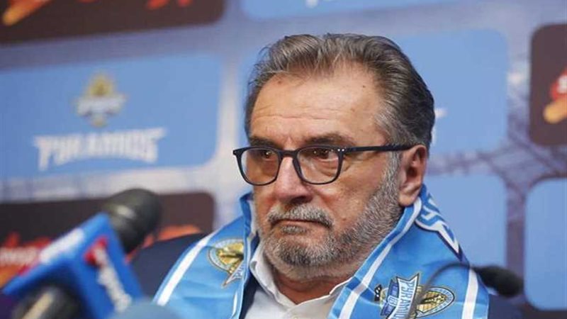 قائمة بيراميدز لمواجهة