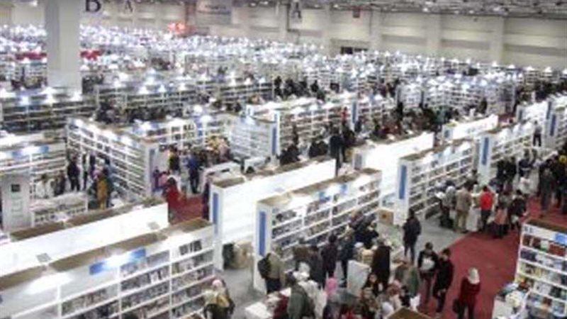 كتاب اليوم يشارك