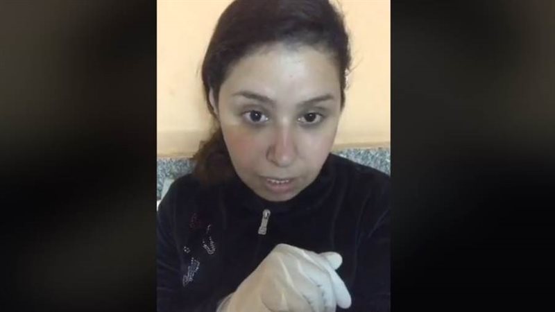 المطربة الشابة إيناس