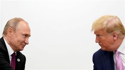 بوتين وترامب يبحثان تعزيز التعاون في مكافحة فيروس كورونا