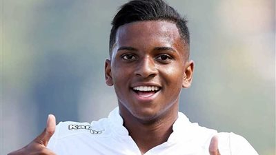 برشلونة يتفاوض مع فالنسيا لاستعارة رودريجو