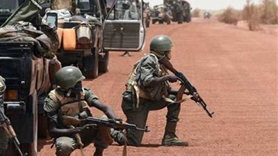 جيش مالي يعلن مقتل اثنين من جنوده في انفجار بوسط البلاد