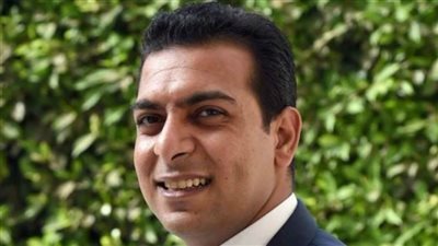 نائب محافظ قنا: انتظام عملية تسليم شرائح الإنترنت الثانوى 