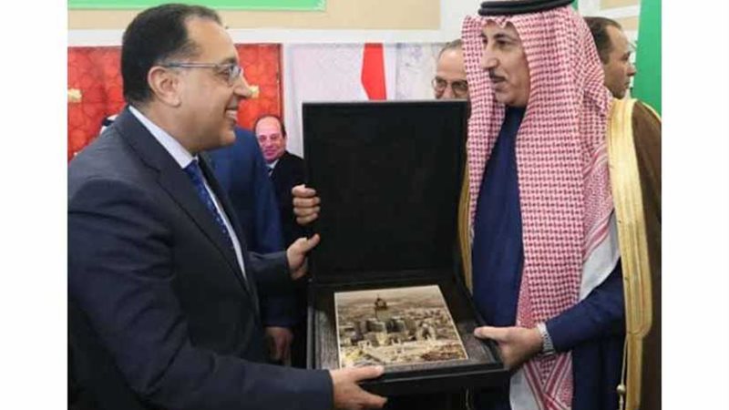 رئيس الوزراء يزور