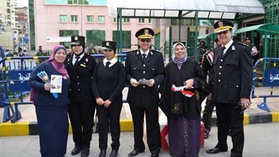 ميناء الإسكندرية يشارك رجال الشرطة عيدهم الـ68