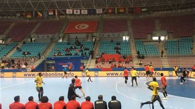 فراعنة اليد يواجهون الجزائر بنصف نهائي البطولة الإفريقية