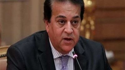 عبد الغفار يدعو علماء مصر إلى المشاركة في النهضة الجامعية