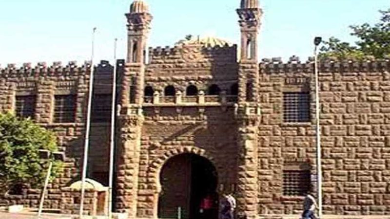 دورات تدريبية لطلبة